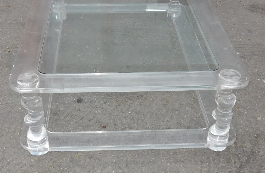 1970′ Table Basse Altuglas ROMEO