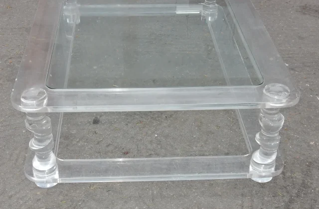 1970′ Table Basse Altuglas ROMEO
