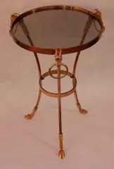 1950/70′ Guéridon Tripode En Bronze Doré Décor N 3 Maison Charles Orné De Têtes De Boucs