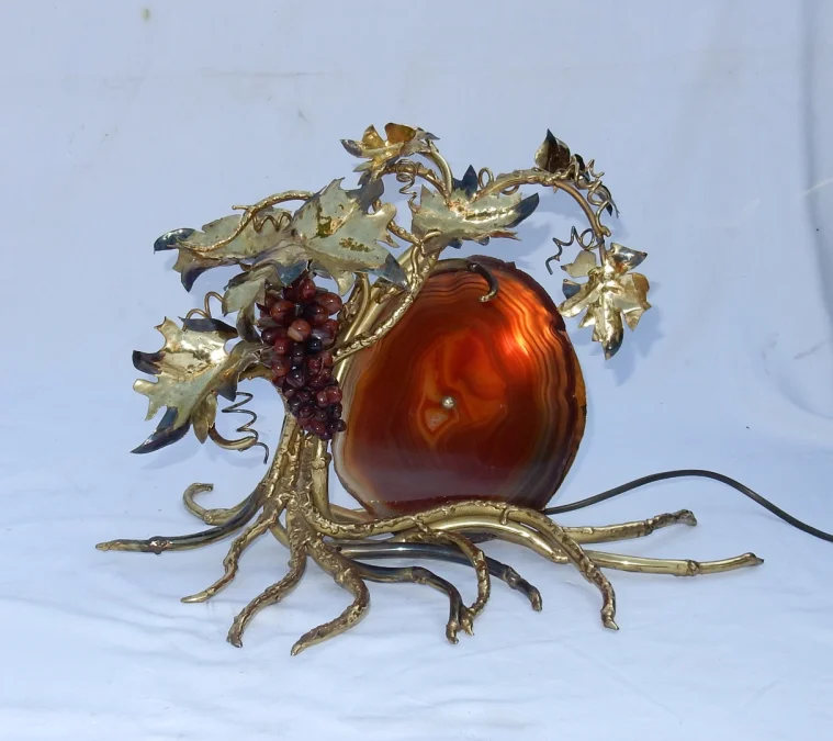 1970′ Lamp With A Bunch Of Grapes FERNANDEZ or DUVAL BRASSEUR For HONORE PARIS Or Isabelle Faure