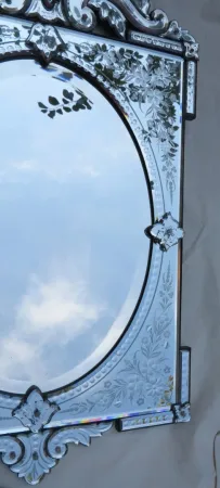 1900′ Miroir Vénitien à Cartouches, Ovale Biseauté