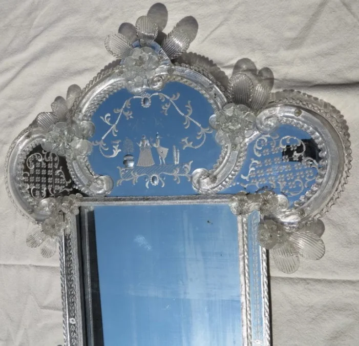 1950/70 Romantic Murano Mirror
