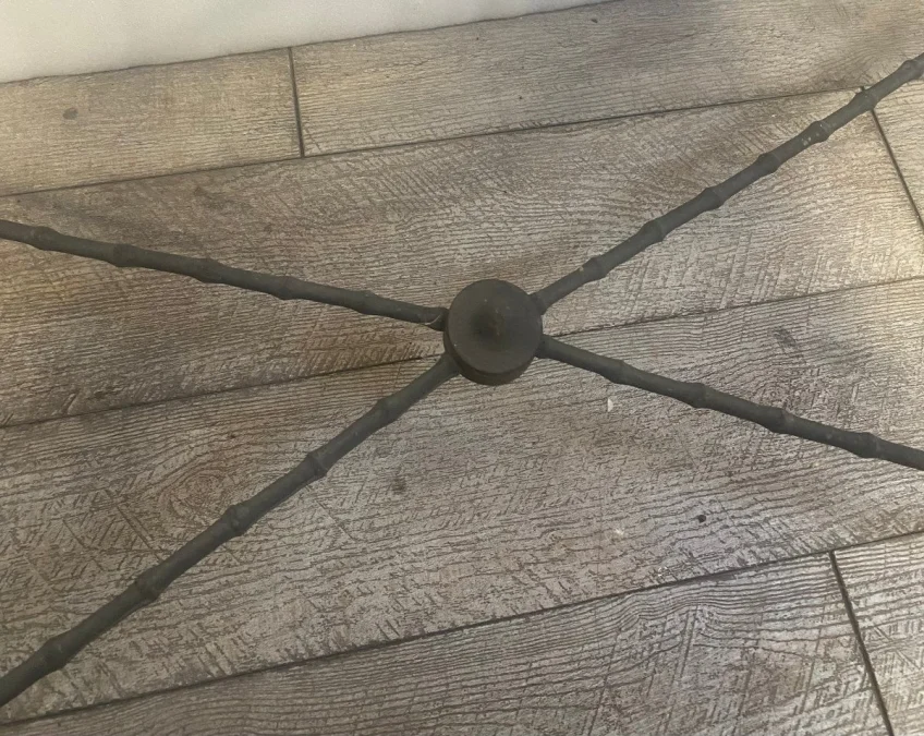 1970′ Table Basse Décor Bambou Bronze Patiné Maison Baguès