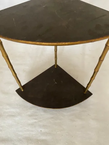 Encoignure Style Maison Baguès Décor Bambou en Bronze Doré Avec Plateaux Laque de Chine