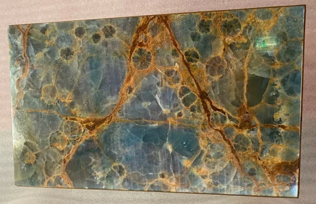 1950/70′ Bout de Canapé Bronze, Plateau Marbre Ou Onyx Bleu Et Rouille Maison Charles Signé Avec Entretoise