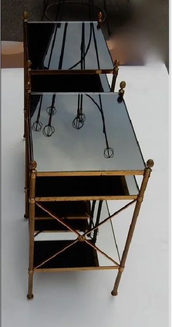 1950/70′ Paire d’Étagères en Laiton à 3 Niveaux Maison Baguès Plateaux Opalines Noires