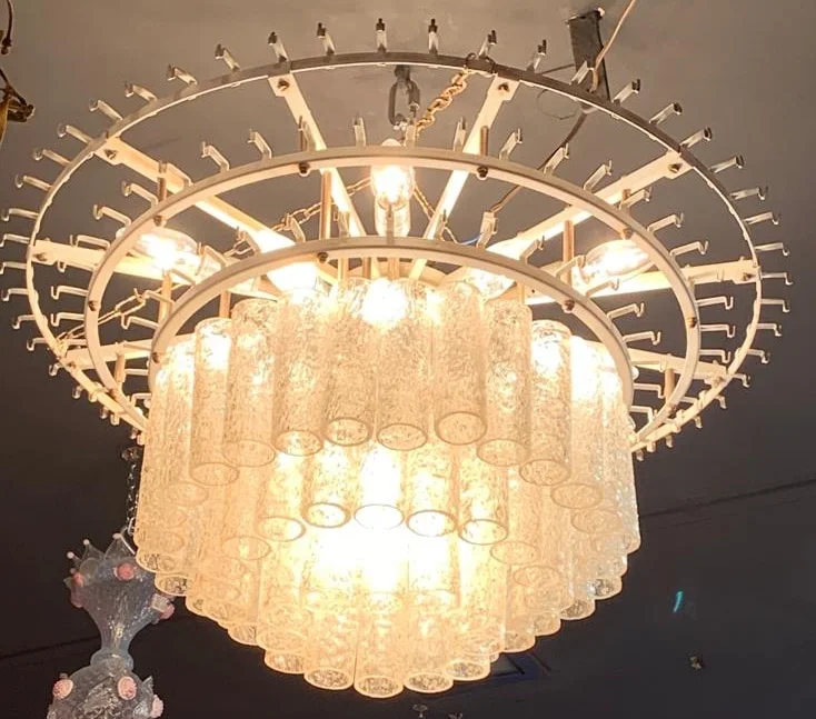 1960/70′ Paire de Lustres Venini Murano Doria Diamètre 74 cm 6 Niveaux 194 Cristaux