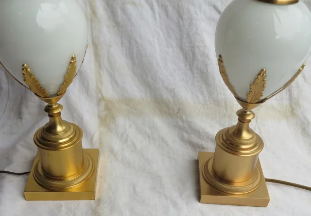 1950/70′ Paire de Lampes Opaline Blanche Style Charles