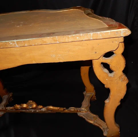 1850′ Console Italienne 19ème en Bois Doré d’Époque aux Puttis