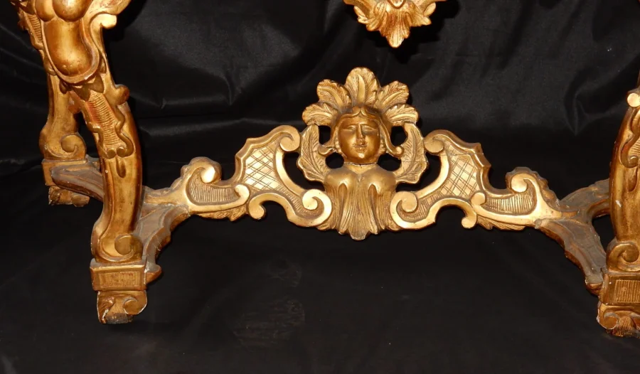 1850′ 19th Century Italian Console in Golden Wood from the Puttis Period