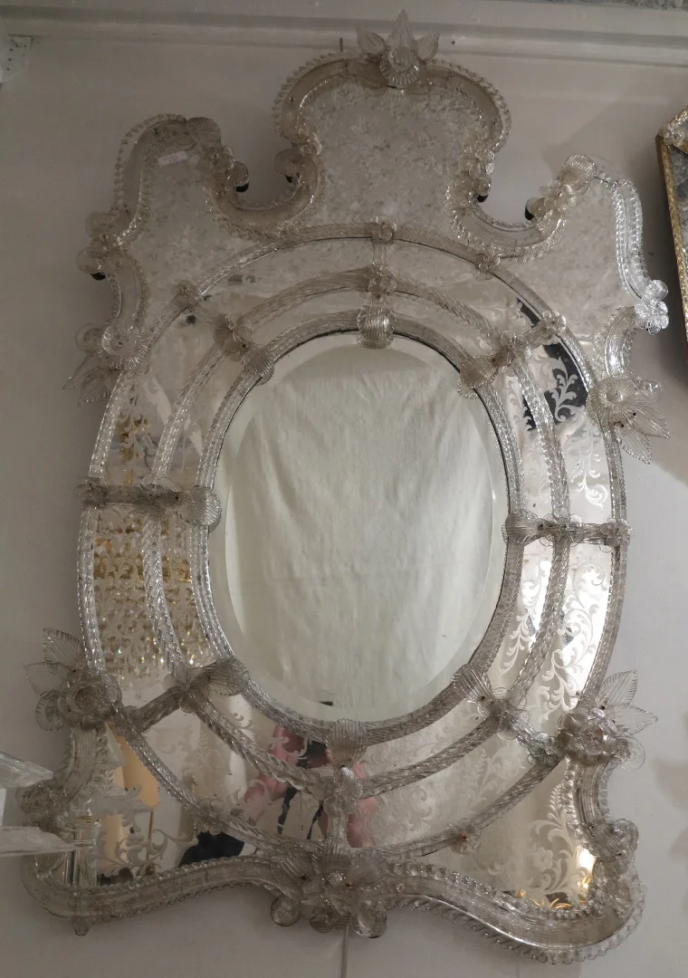1950′ Murano Center Oval Beveled Mirror