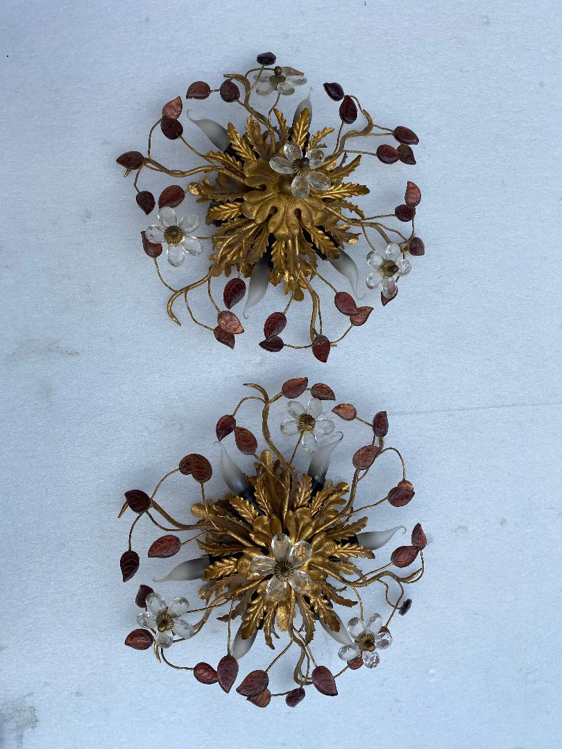 1970s Pair of Ceiling Lights or Wall Sconces with Leaf Decorations in Metal and Glass, Maison Baguès or Banci, Blood Orange Color.