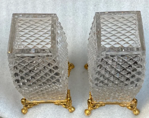 1880′ Paire De Vases Baccarat , L’ Escalier De Cristal,Période Japonisante Socle Bronze Doré Signé