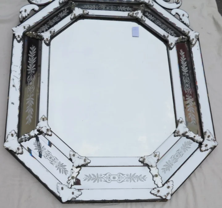 Miroir Venise Octogonal à Fronton Tain Mercure avec Fleurs Gravées