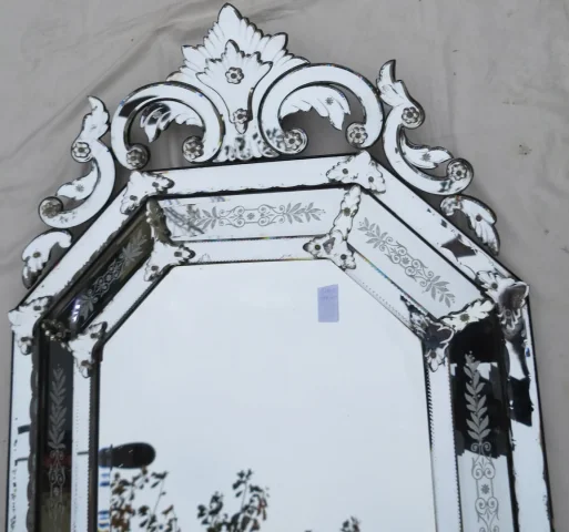 Venice Octagonal Mirror with Tain Mercure Pediment with Engraved Flowers