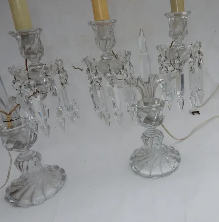 1950′ Paire de Chandeliers Électrifiés Baccarat Modèle Tors, Signée Cachet Baccarat