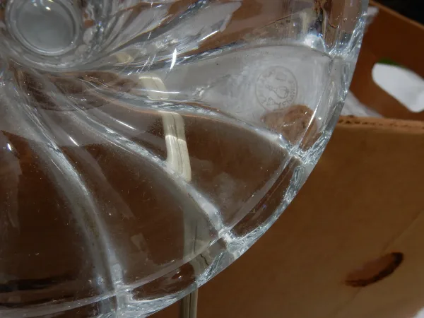 1950′ Paire de Chandeliers Électrifiés Baccarat Modèle Tors, Signée Cachet Baccarat