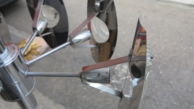 Lustre 60/70 avec loupes formant faisceau