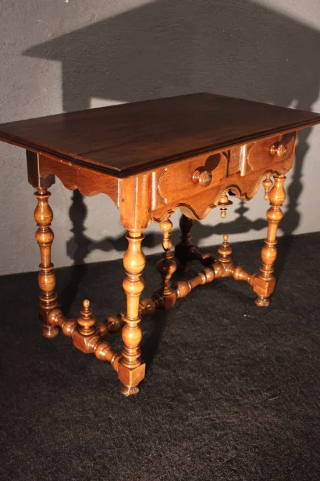 Table du 18ème siècle