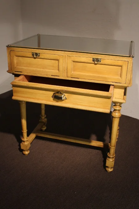 Meuble de bijoutier