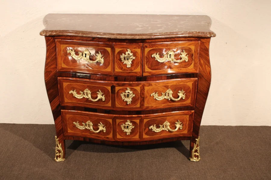 Commode 18 eme siècle d’A.P Jacot