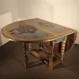 Table à rabats peinte