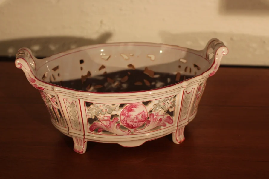 CESTA DE PORCELANA SAN CLEMENTE