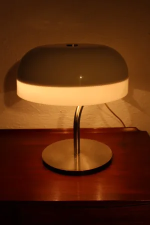 Lampe à poser italienne des années 1970