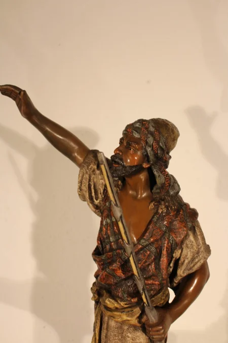 Statue orientaliste
