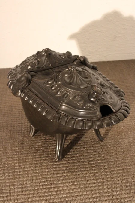 KOHLE SCHÜTTEL