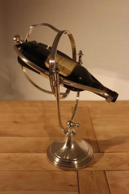 Porte bouteille en métal argenté