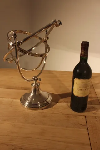 FLASCHENHALTER AUS SILBERPLATTE