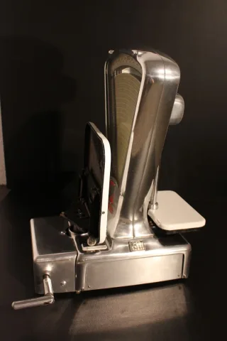 GROCER'S  SCALES