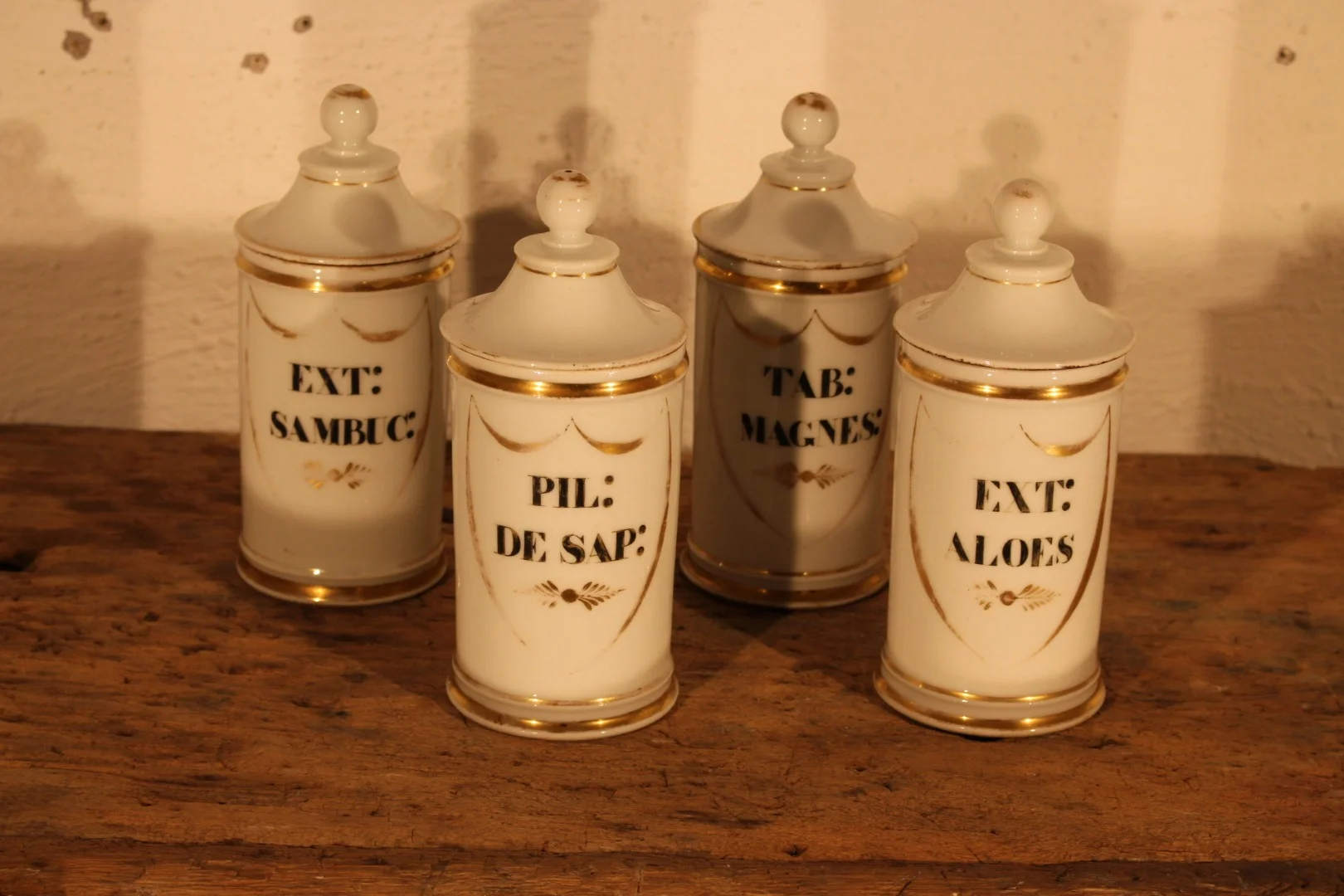 Apothekentöpfe
