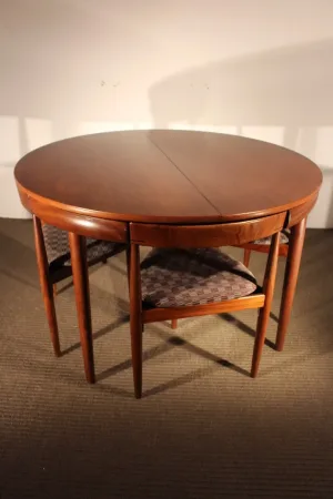 Table et chaises de Hans Olsen