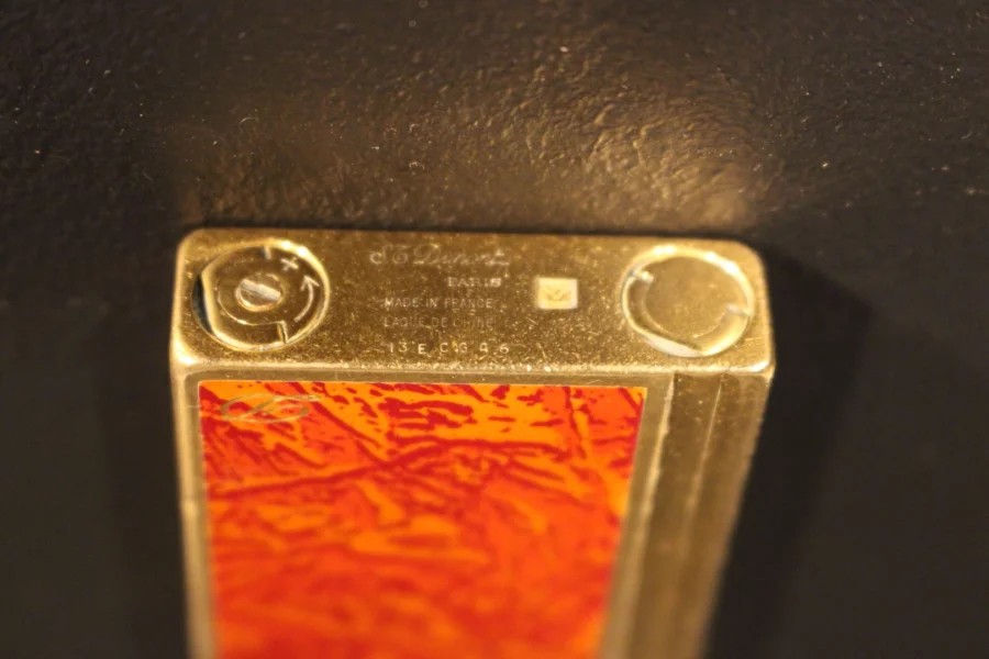 Briquet Dupont à Paris