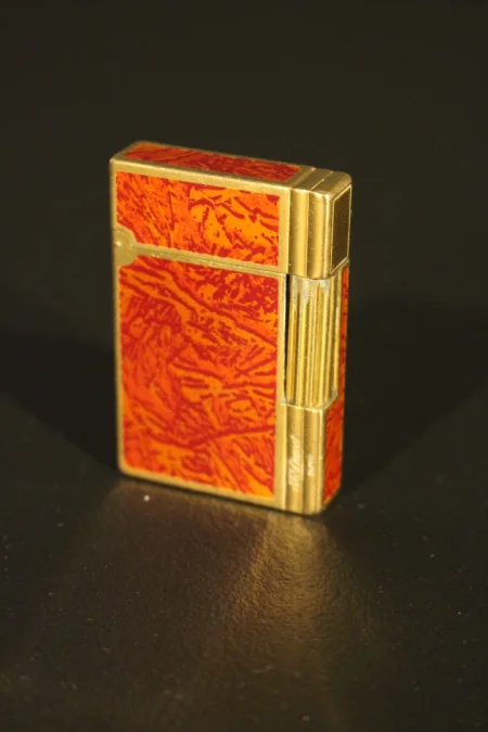 Briquet Dupont à Paris