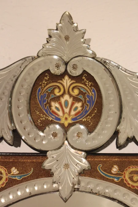 VENITIAN STYLE MIRROR