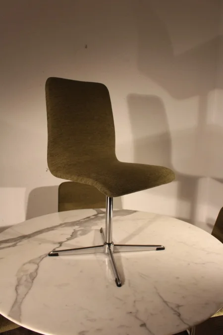 Table et ses 4 chaises Knoll