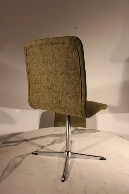 Table et ses 4 chaises Knoll