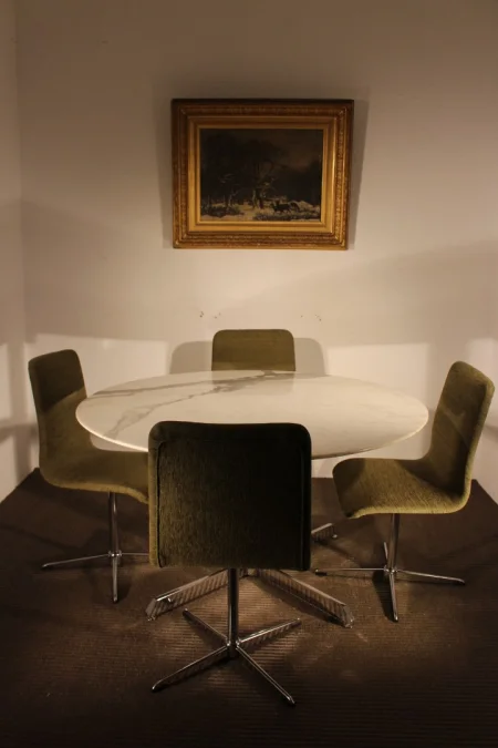 Table et ses 4 chaises Knoll