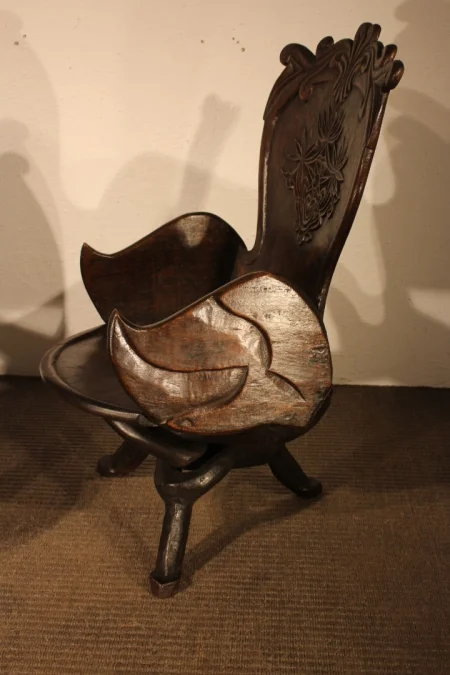 Paire de fauteuils africains