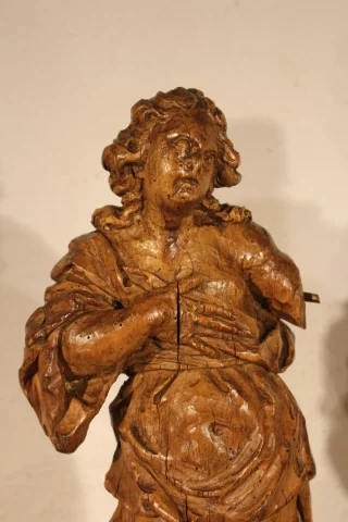 Paire de statues du 17e siècle