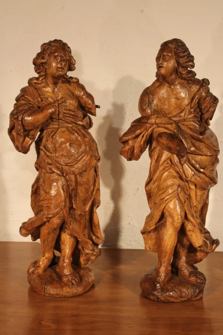 Paire de statues du 17e siècle