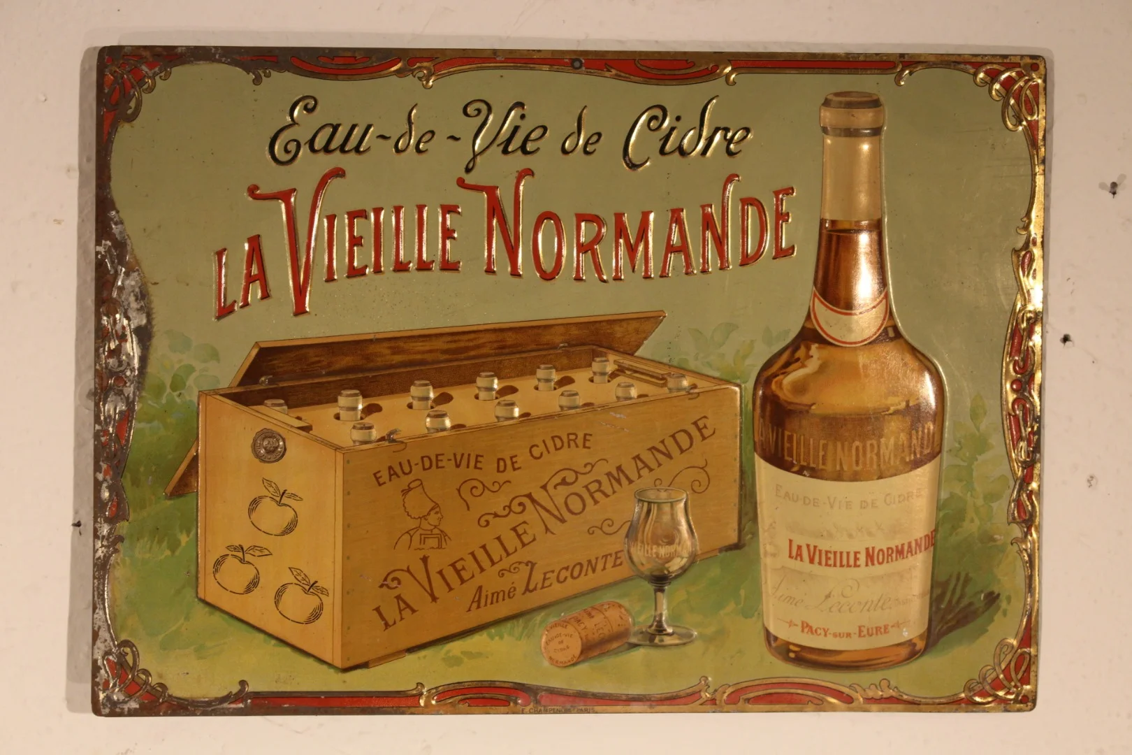 Publicité en tôle peinte