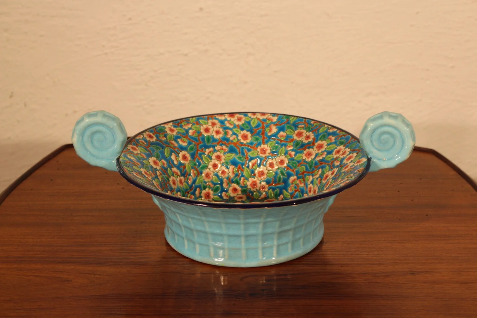 Coupe art déco des émaux de Longwy