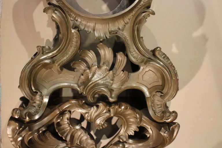 WANDKARTELL IM LOUIS XV-STIL