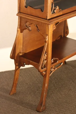 Vitrine Art Nouveau