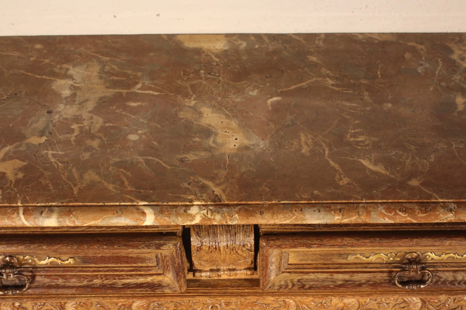 BUFÉ DE CAZA DEL SIGLO XVIII