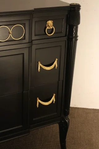 Commode  laquée des années 1970